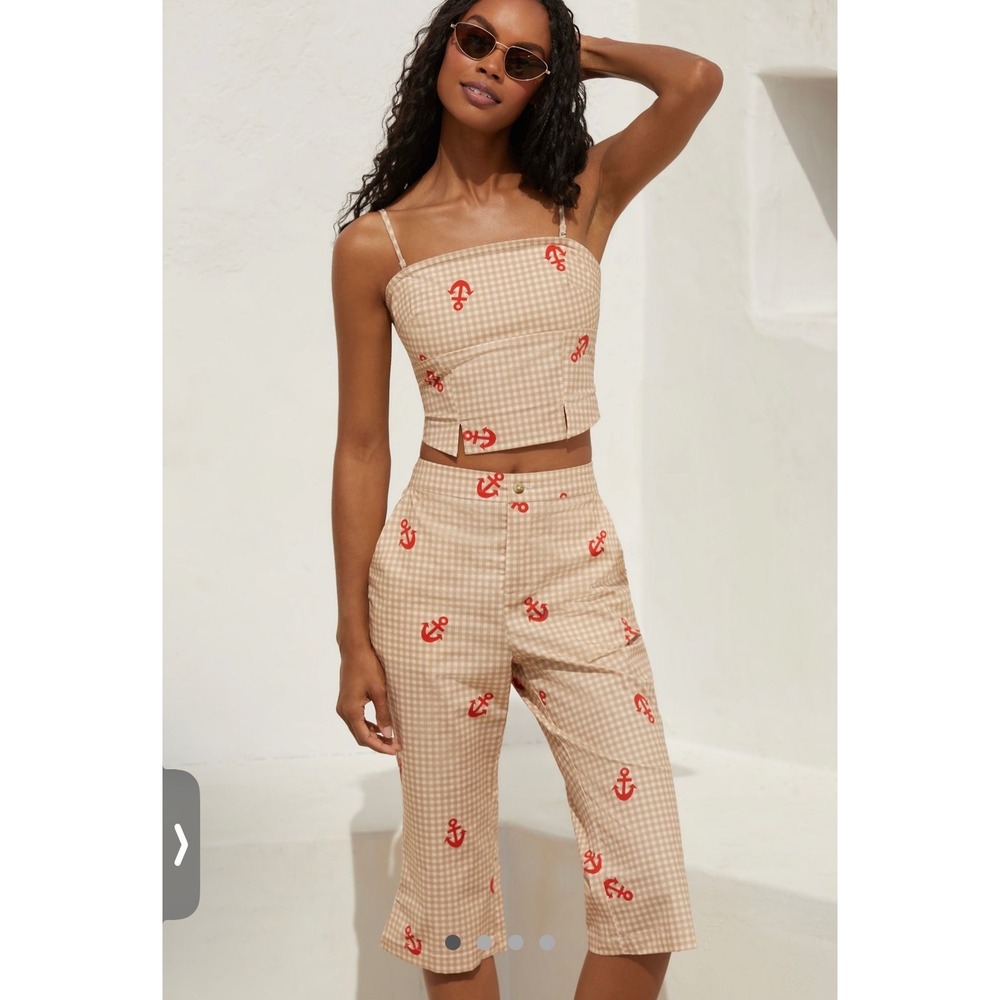Celandine Anthropologie Tan nautical Anchor cruise vacation Cropped Capri